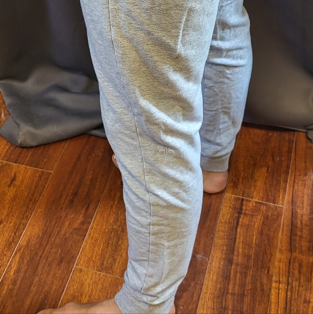 ALO Yoga Jogger Pants